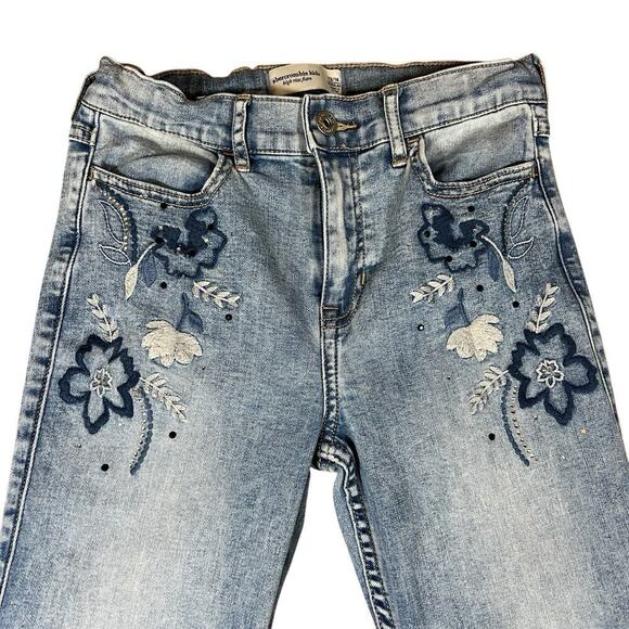 Abercrombie Kids High Rise Flare Blue Jeans Embroidered Flowers Size 13/14 Denim - Picture 2 of 8
